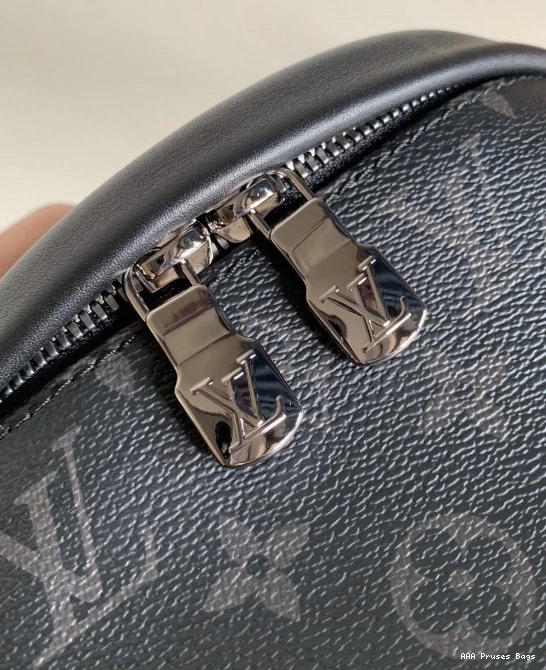 AAA Replica Ru DISCOVERY BUMBAG LOUIS VUITTON 0814
